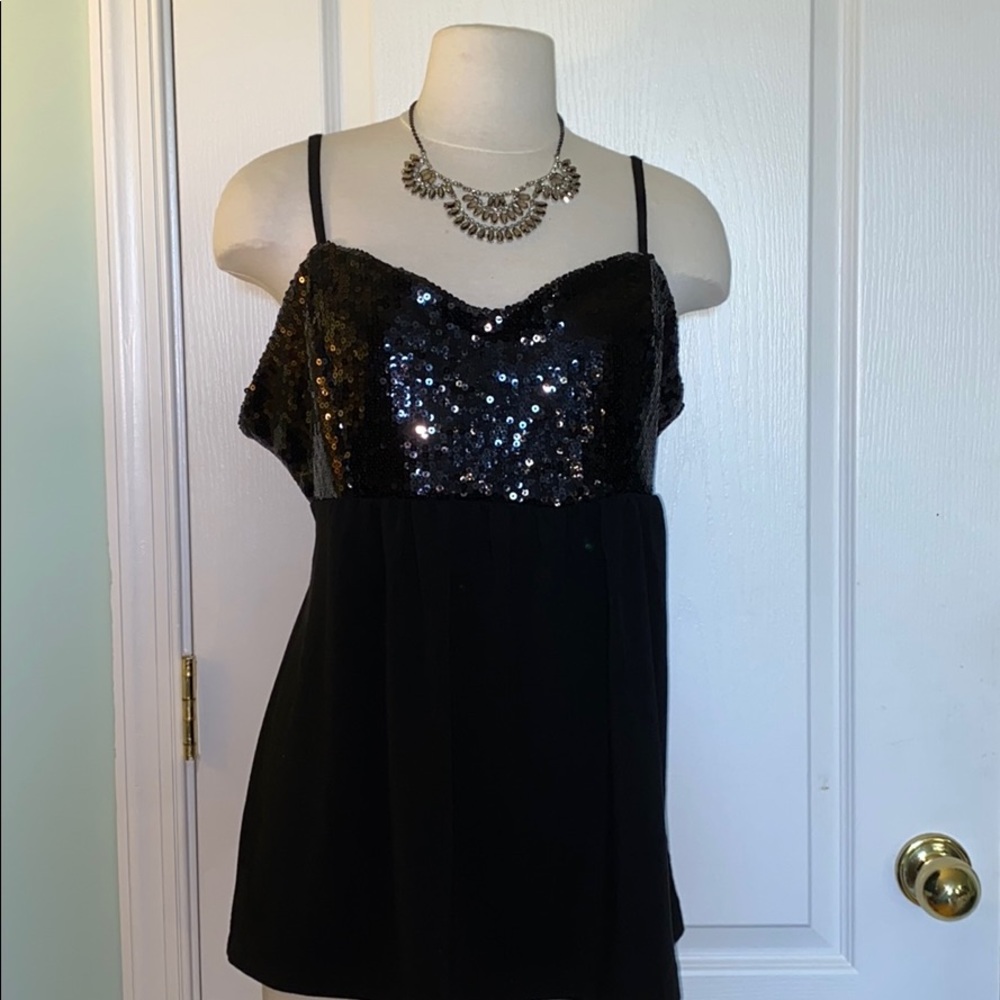 Sequin tank so cute! NWOT
